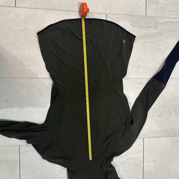 Lululemon rulu long sleeve hoodie size 6 excellent used condition - Picture 6 of 7